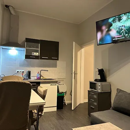 Daire Gaestehaus Pellinger Hof Pellingen